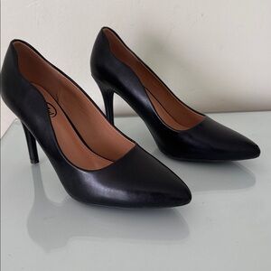 Pointed Toe High Heel Pumps by Trary